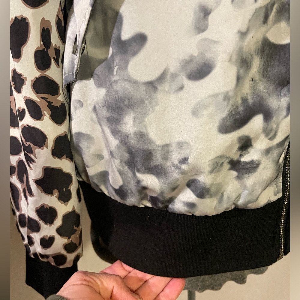 Nikki Jones mixed print puffy bomber jacket - Picture 8 of 12